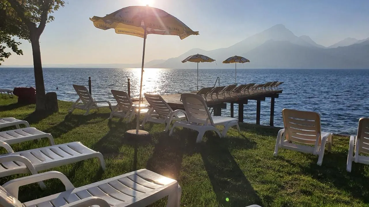 Hotel Merano Brenzone sul Garda 3*,