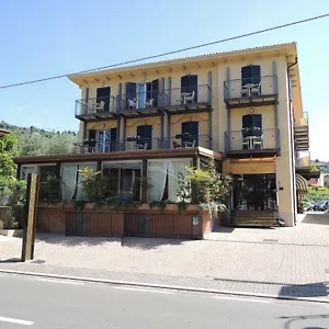Al Caval *** Torri Del Benaco