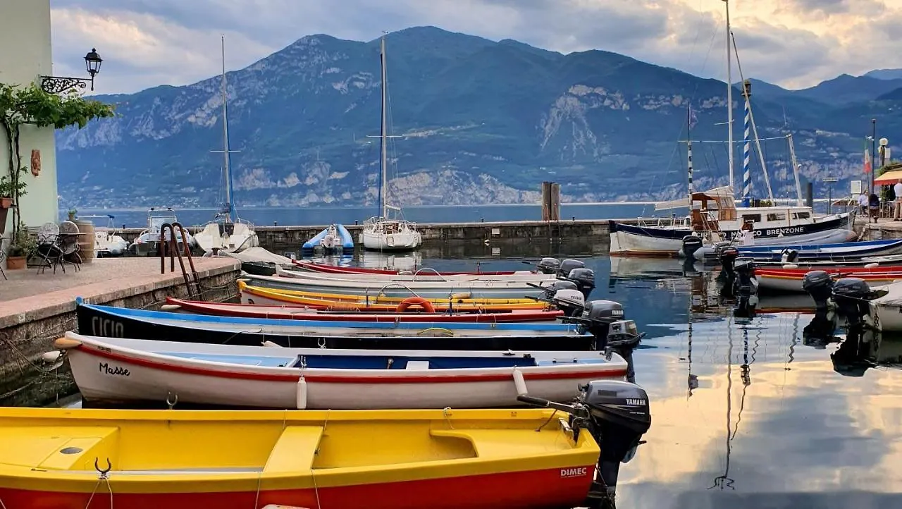 Hotel Merano Brenzone sul Garda 3*,
