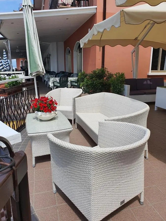 Hotel Merano Brenzone sul Garda
