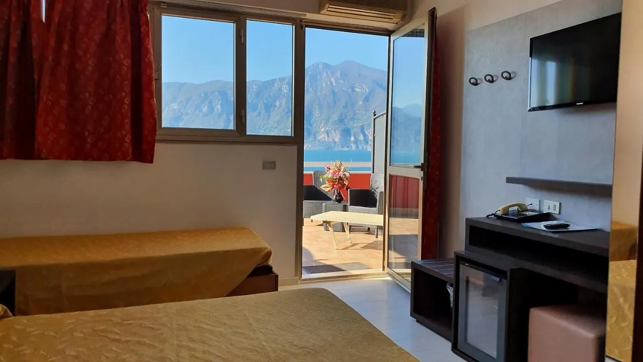 Hotel Merano Brenzone sul Garda